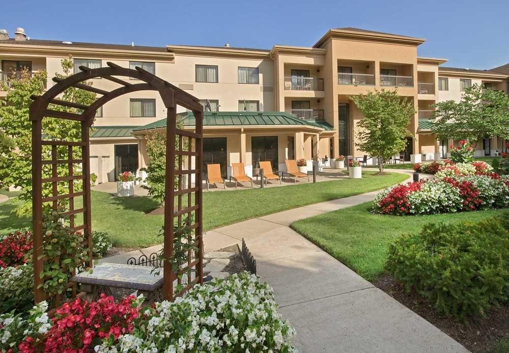 Courtyard Parsippany Hotel Exterior foto